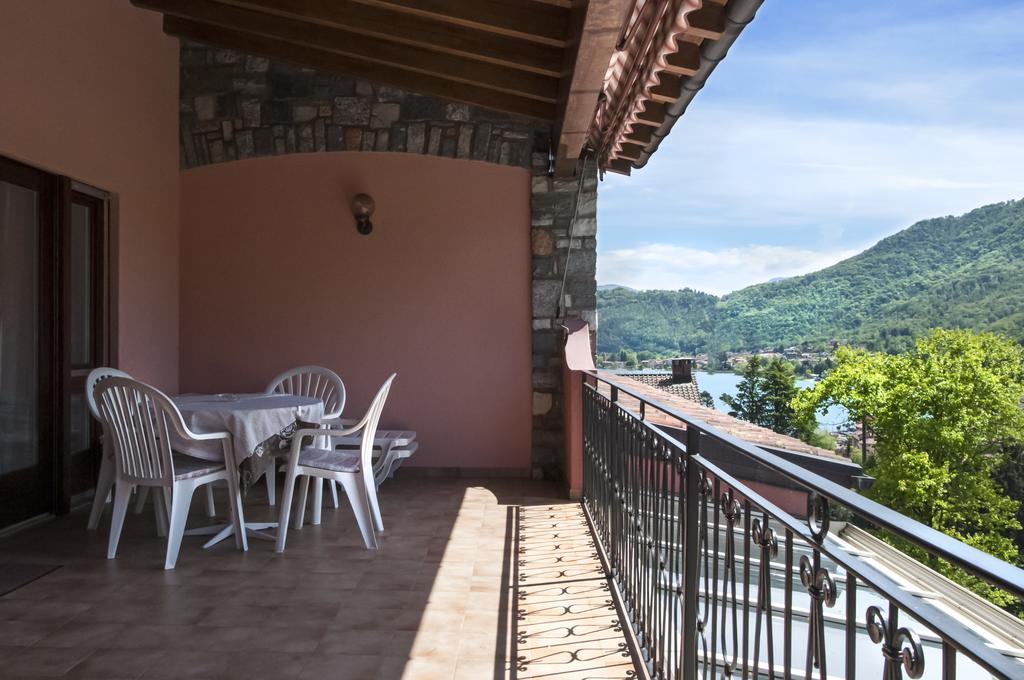 Hotel Garni Villa Del Sole Ponte Tresa Room photo